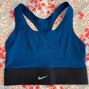 Nike Swoosh Medium Support Women's Longline Sports Bra